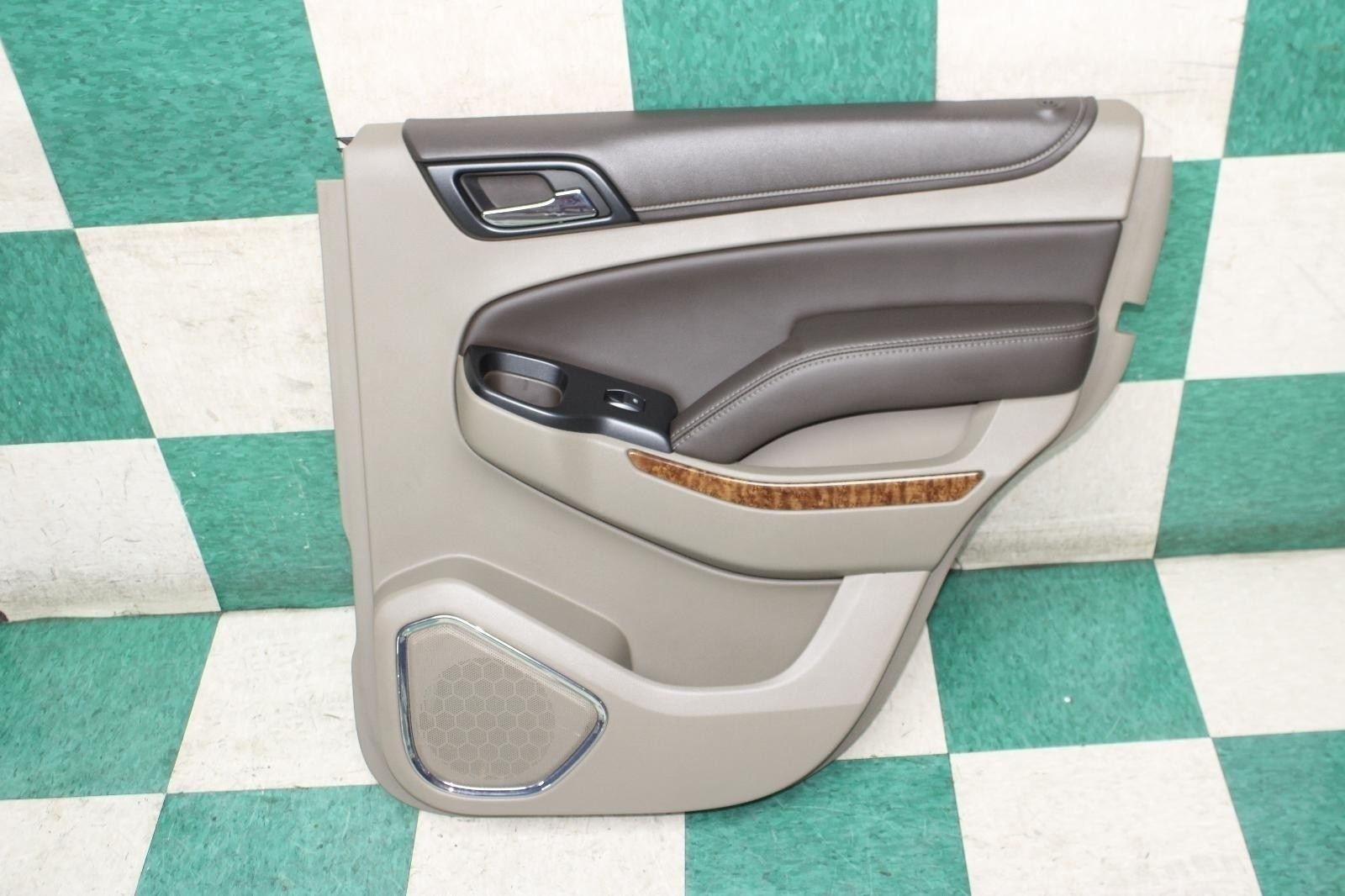 15-20 Tahoe Cocoa Dune Brown Rear Passenger RR Door Trim Panel Factory OEM WTY