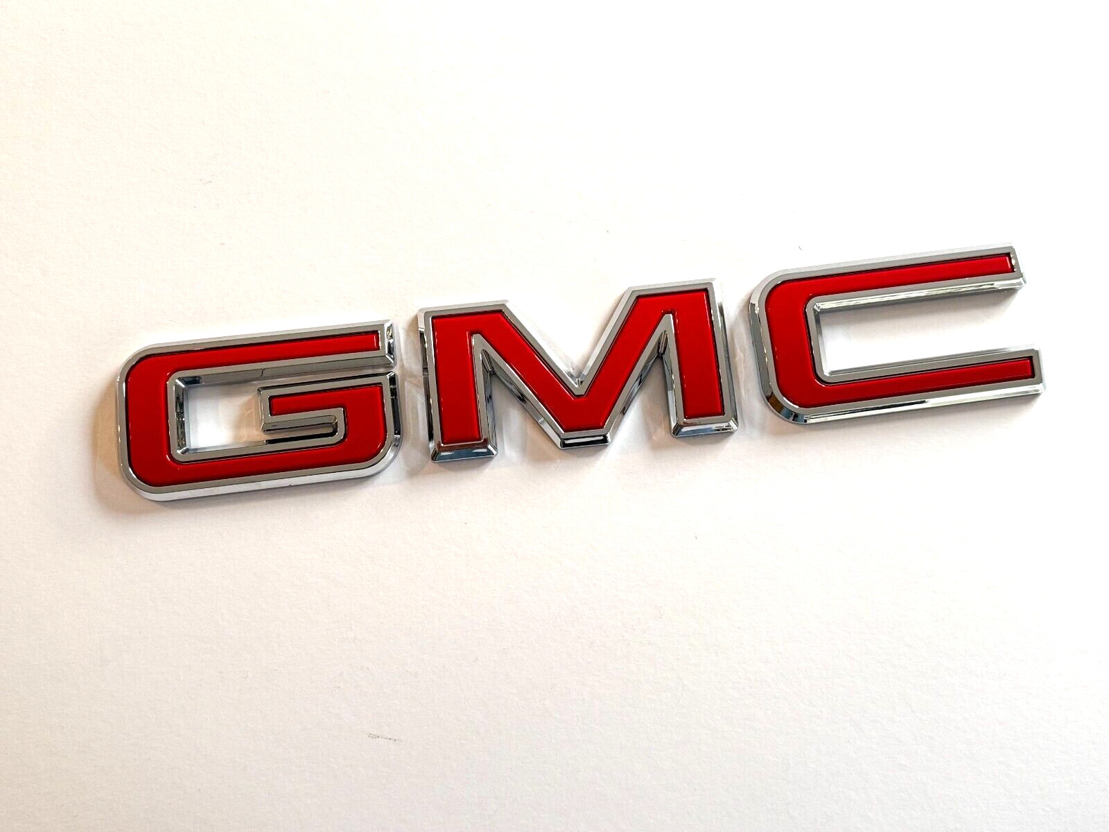 2019-2023 GMC Sierra 1500 Rear Red Chrome GMC Emblems MULTI PRO Tailgate