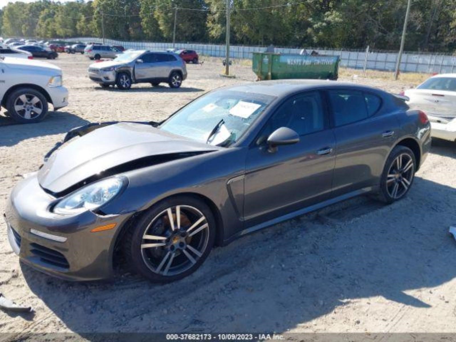 ⚠️NOTE⚠️ 10-16 Panamera Black Front Passenger Right Interior Door Trim Panel OEM