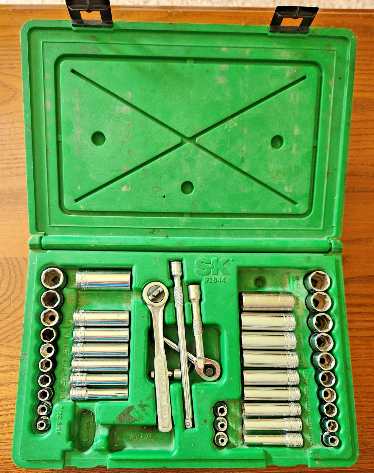 SK Tools USA Metric SAE Socket Set Shallow, Deep 44 Pc 1/4 Dr. 6 pt. 91844 READ