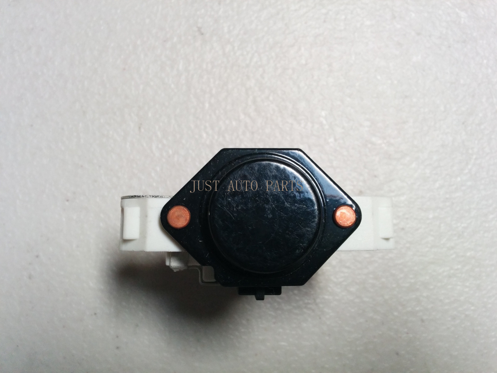 NEW VOLTAGE REGULATOR 1-197-311-556, 940038016, 002-154-81-06, IB387