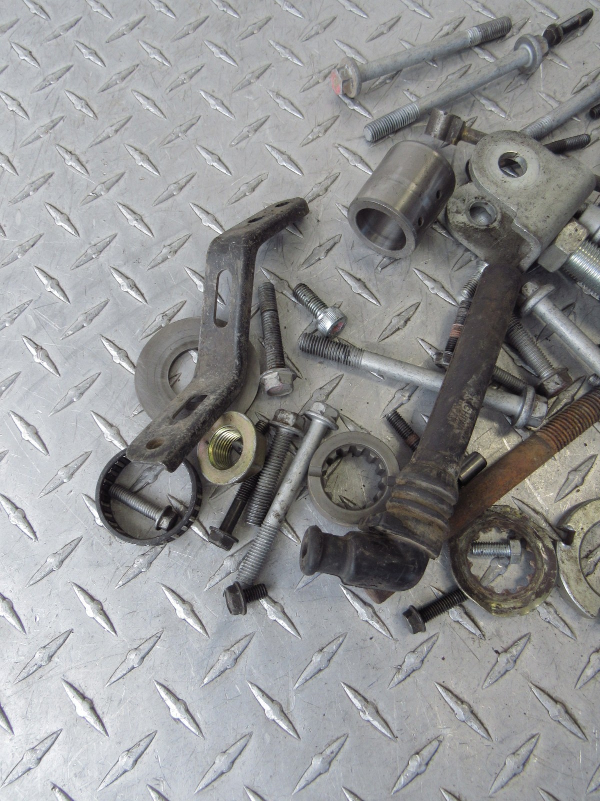 2000 00 KAWASAKI ZX750P ZX 750P ZX7R NINJA ENGINE MISC BOLTS LOT