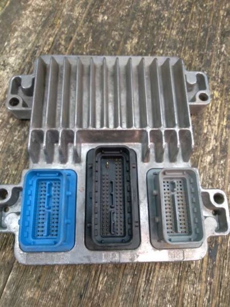 2007 Chevy TrailBlazer Electronic Control Module 4.2L 12602010 Used