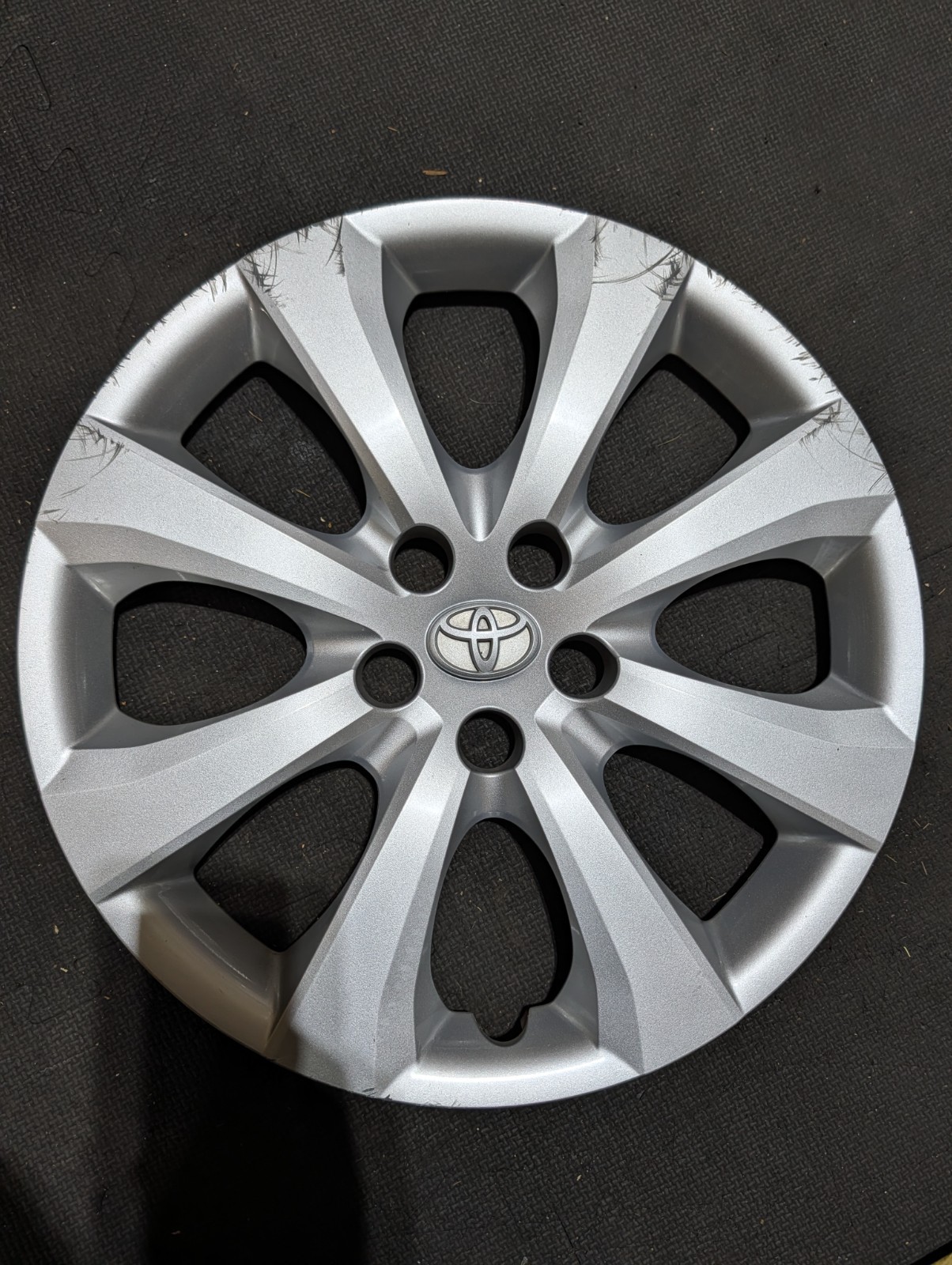 Factory Original Toyota Corolla 2019-2021 Hubcap 16″ Cover OEM 42602-02540 **
