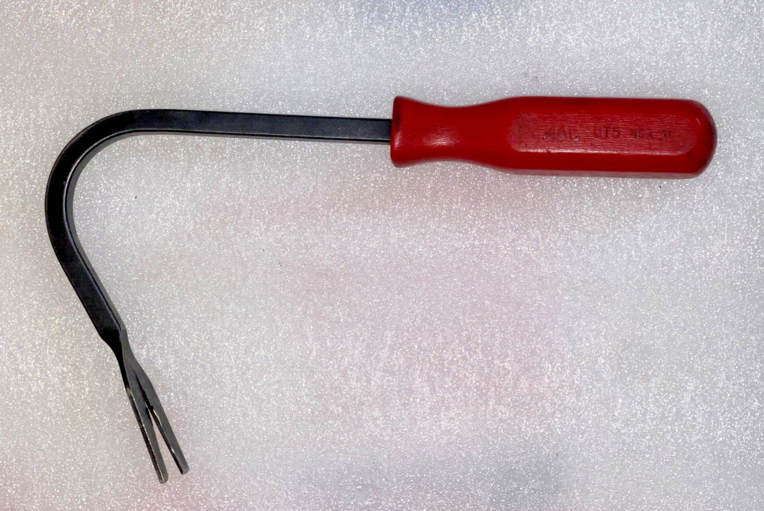 MAC TOOL UT5, V-NOTCH UPHOLSTERY TOOL, 8.5″LONG.
