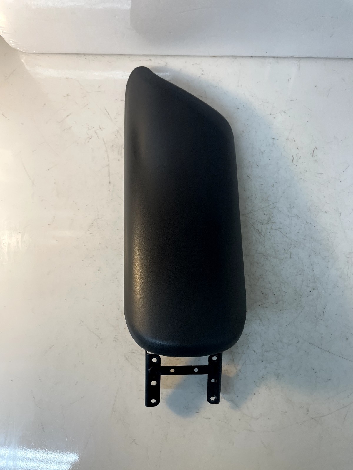 2018-2022 TOYOTA C-HR CENTER CONSOLE LID ARMREST BLACK LEATHER OEM SS0-8R
