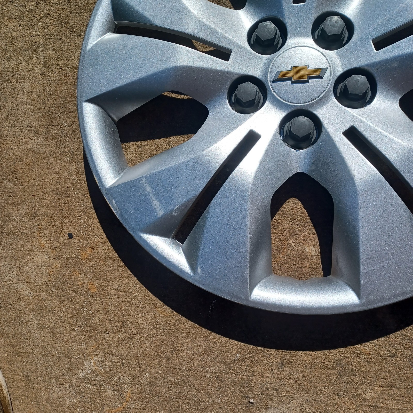 Chevrolet Cruze hubcap 2012- 2016 fits 16″ wheels, 20934134, 3294 05