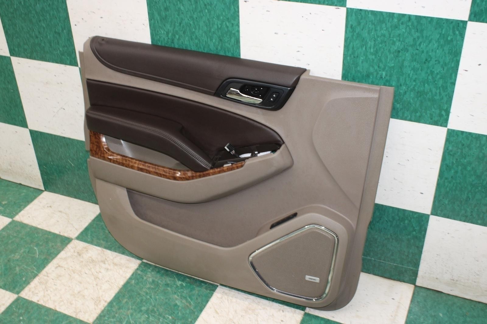 15-20 Suburban 1500 Cocoa Dune Woodgrain Front LF Door Trim Panel Factory Driver