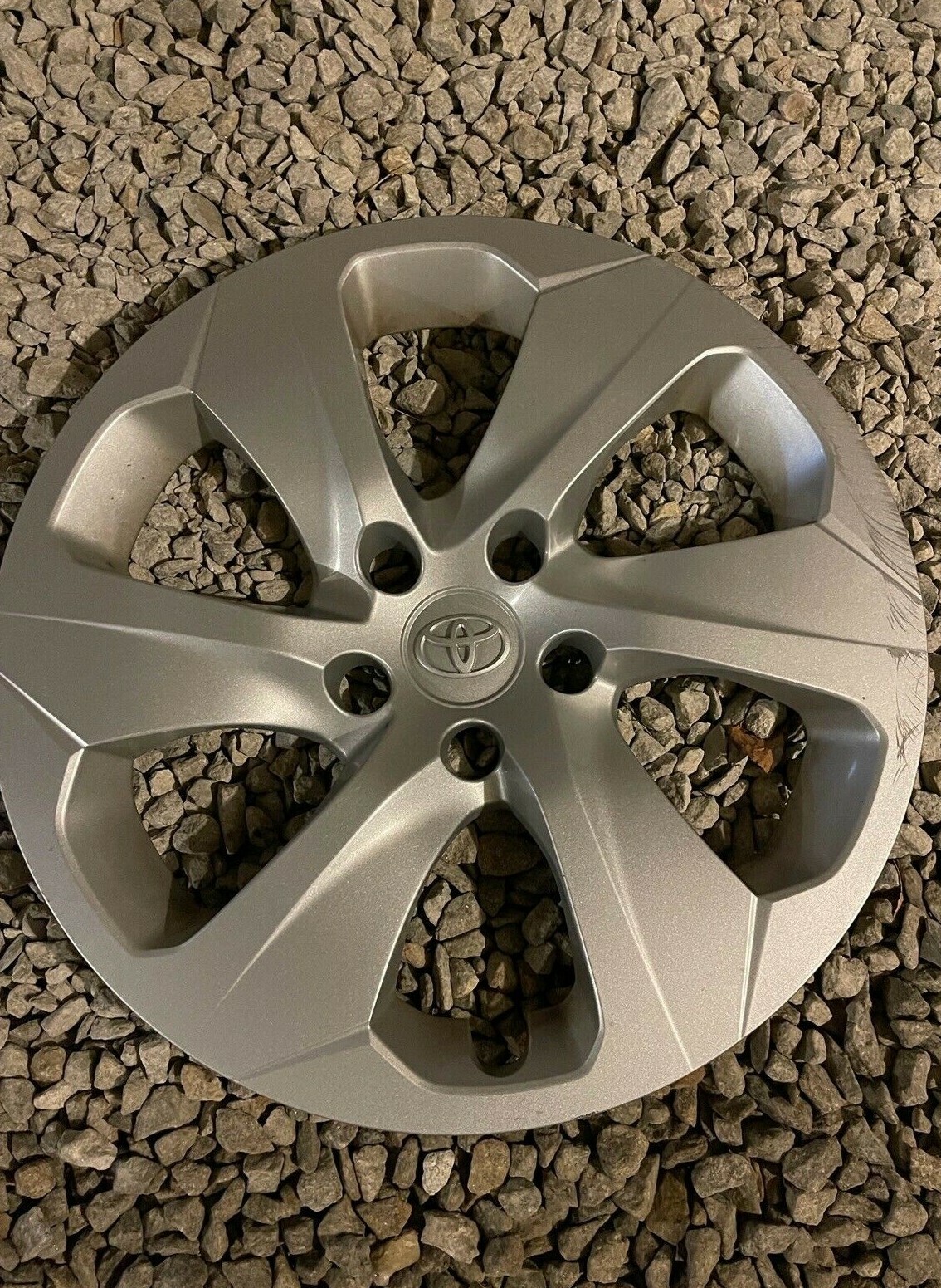 TOYOTA RAV 4 2019 -2023 17” Wheel Cover Hubcap 42602-0R040 61186/2