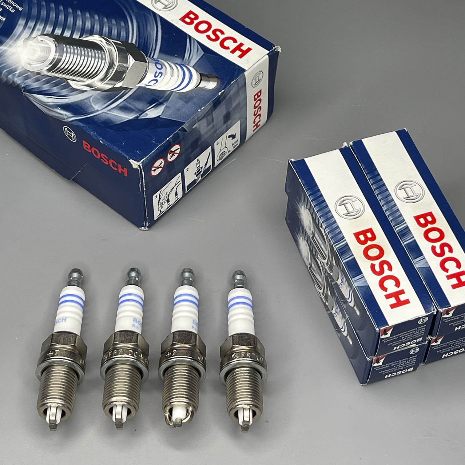 For 2004-2007 Chevrolet Optra LS 4 Pcs BOSCH Yttrium Spark Plug 7404