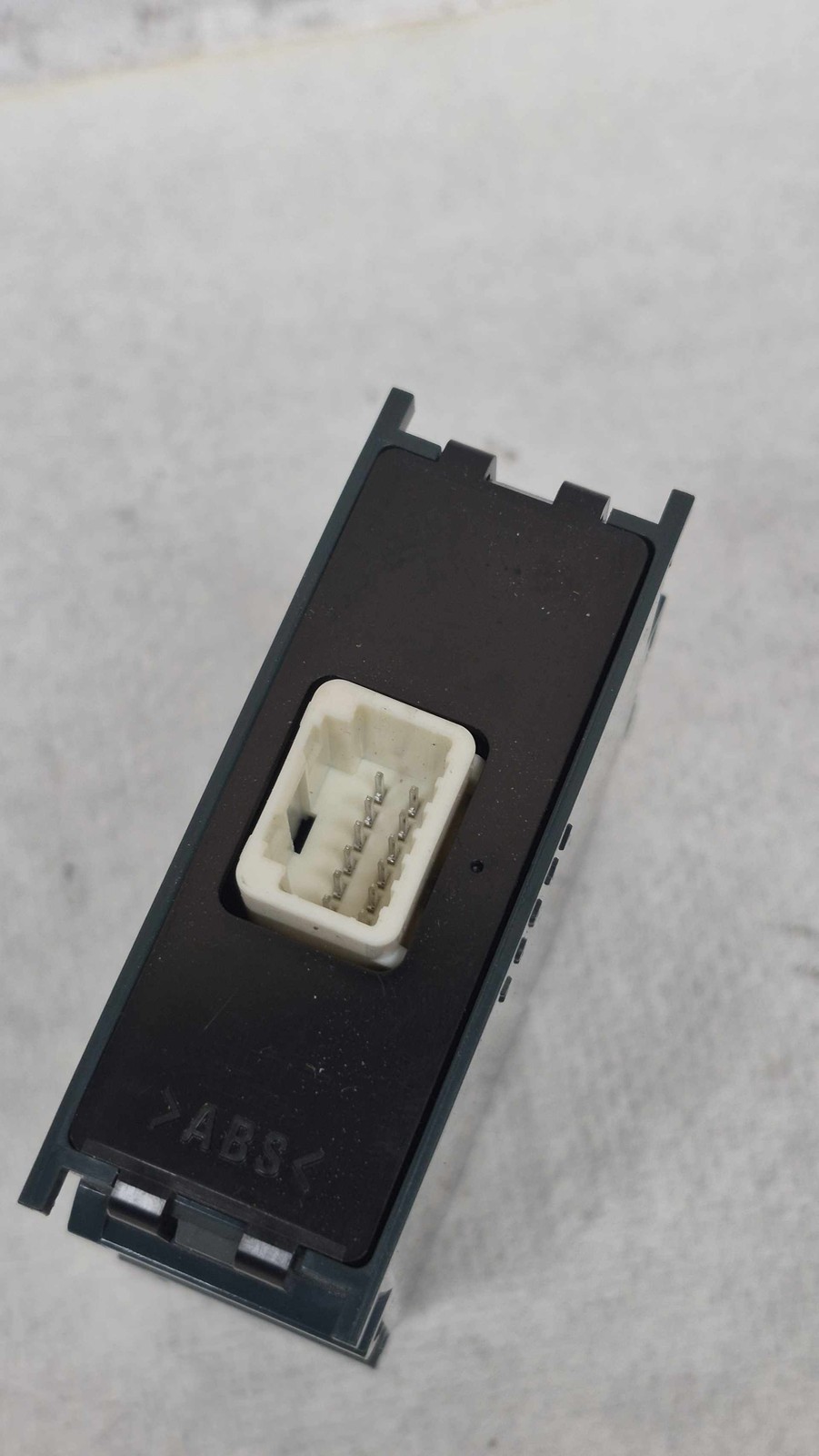 Chassis Brain Box TOYOTA BZ4X 24 86572-42380 SPEAKER CONTROLLER MODULE