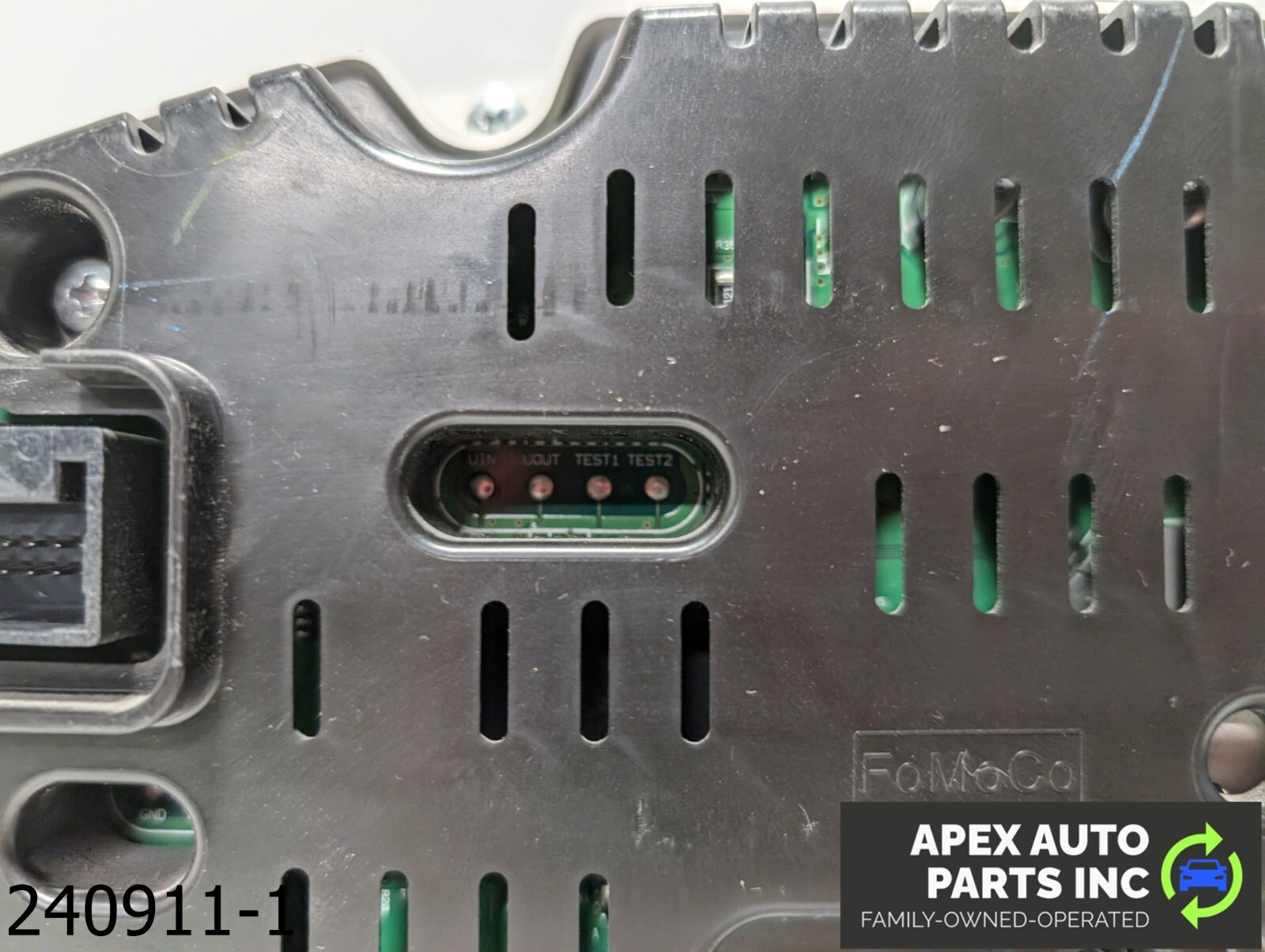 OEM 2017 Ford Taurus 3.5L Speedometer Cluster MPH