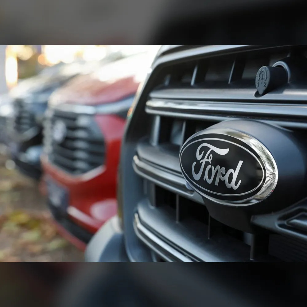 Black & Chrome Front Grille Tailgate 9 inch Oval Emblem For Ford F150 Logo Badge