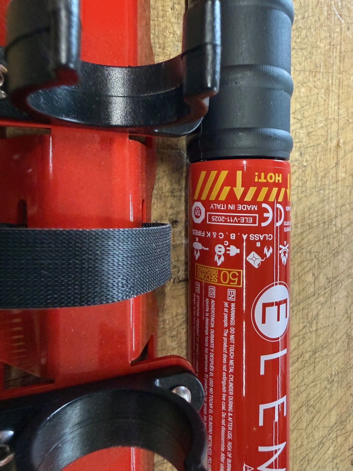 ELEMENT E50 Fire Extinguisher 40050, 50 Second & Rollcage Mount-Showroom Model