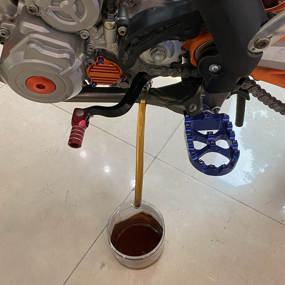 NICECNC Oil Drain Tool Release Hose For KTM 250/300 EXC/XCW/XC/SX 2017-2026