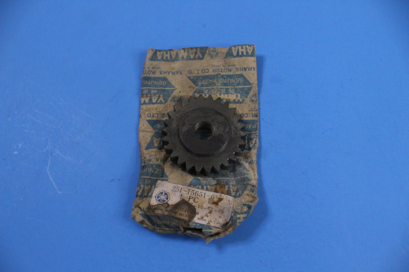 NOS OEM Yamaha Kick Start Gear (26T) 1970-1976 AT1 DT100 HT1 RD200 251-15651-01