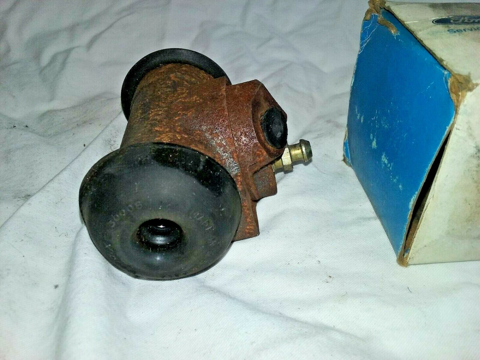 1973-1977 Ford Wheel Cylinder NOS Right Rear D3TZ-2261-C F150 F250 – 812F