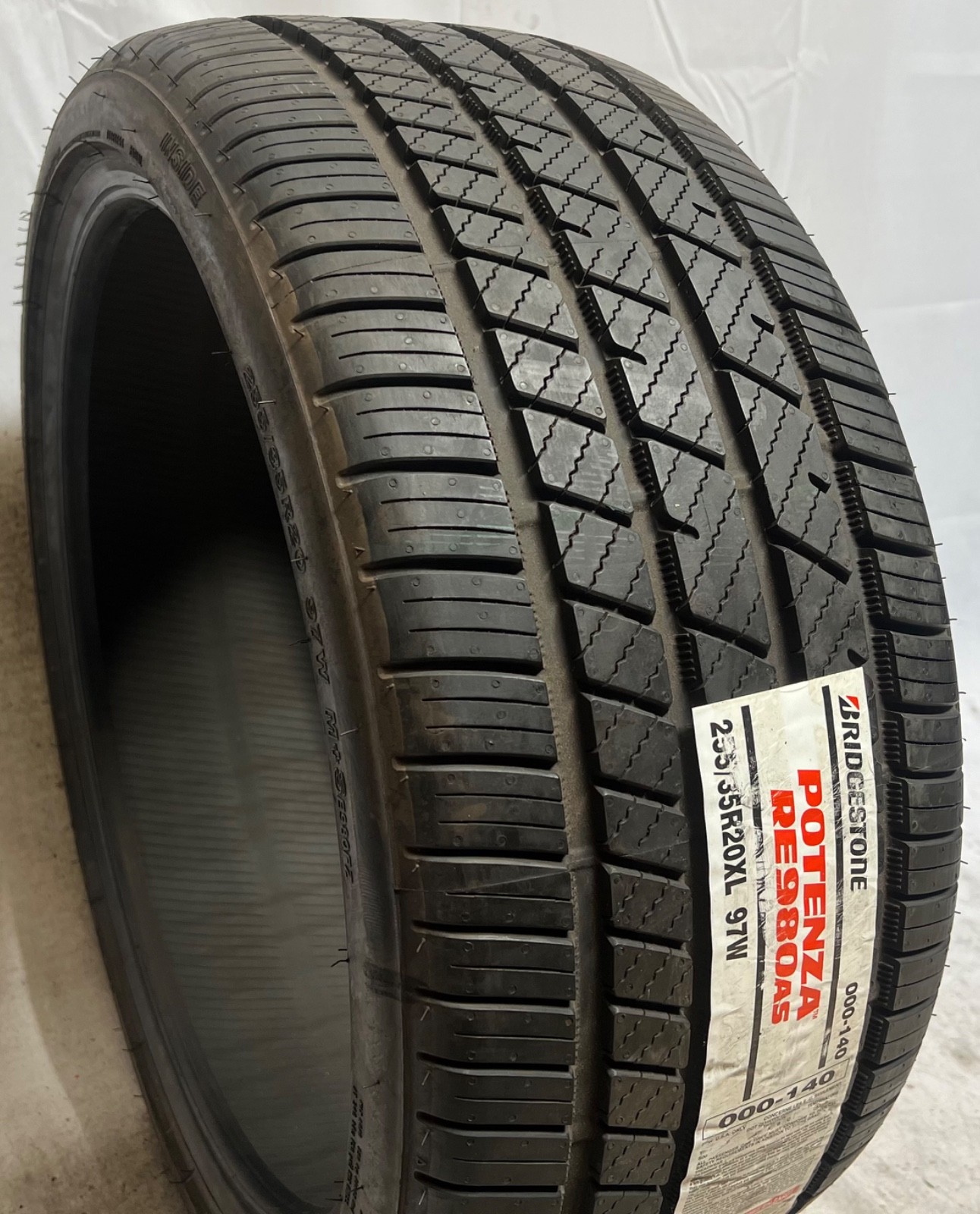 1 – NEW 255/35R20 XL (97W) M + S Bridgestone Potenza RE980AS – 6066