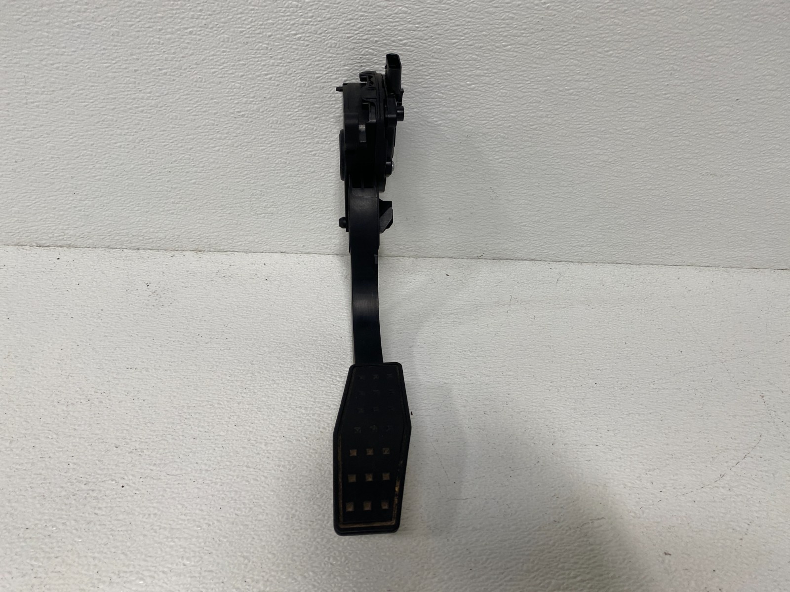 2018-2021 BUICK ENCLAVE GAS PEDAL ACCELERATOR THROTTLE SENSOR OEM #A0.30