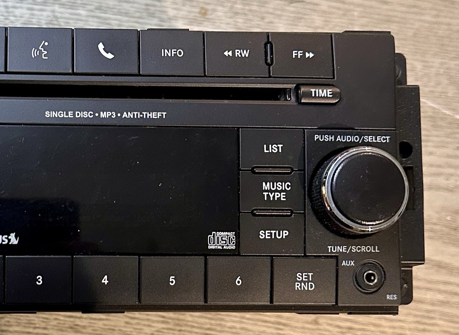 Chrysler Radio Stereo Dodge Jeep Single Disc CD Player MP3 2008-2014 P05091197AC