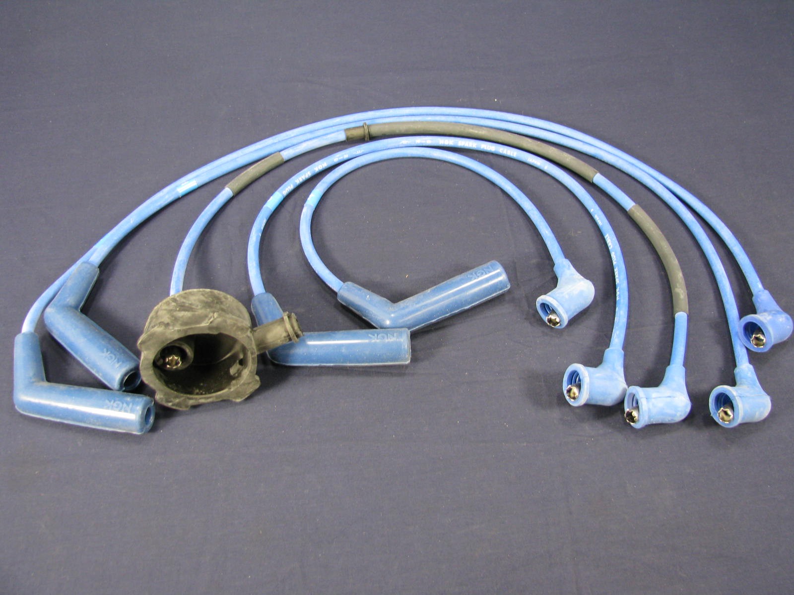 Blue NGK Ignition Coil Spark Plug Wire Set 5-Wire 9577 RC-HE44 Boxed