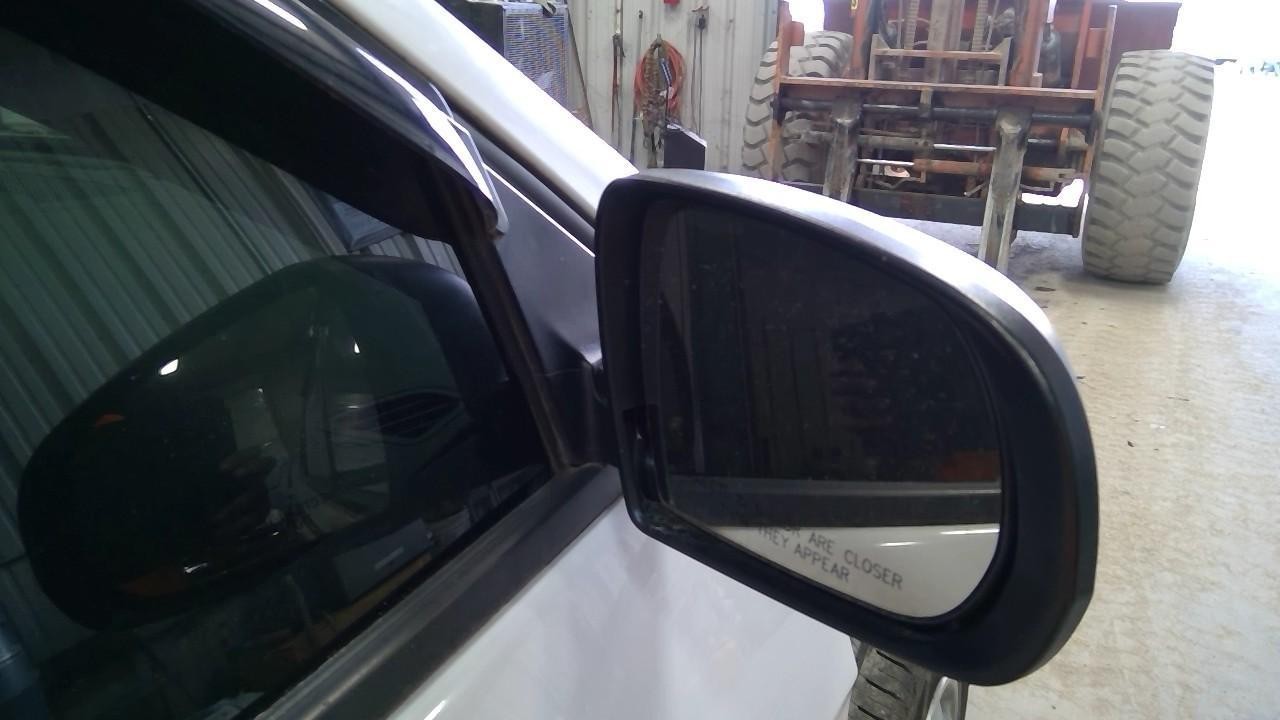 Used Right Door Mirror fits: 2014 Jeep Cherokee Power manual folding moulded in