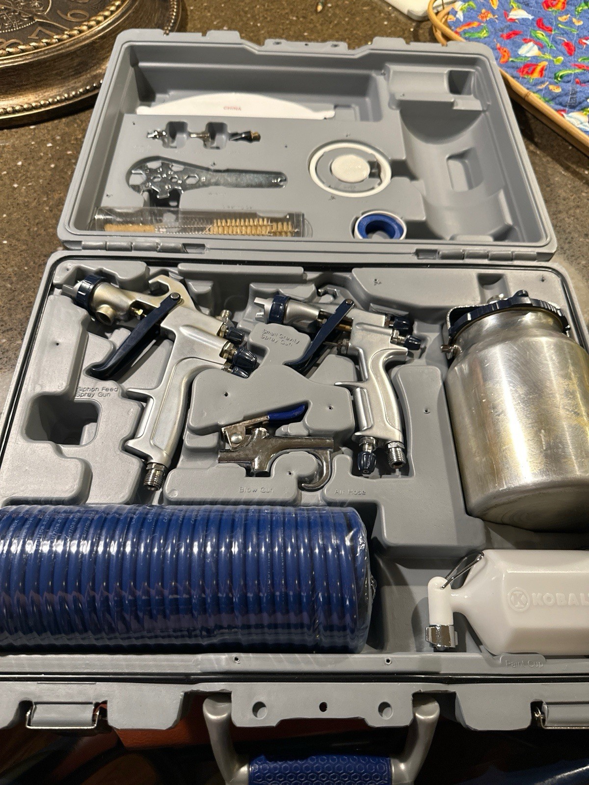 ?Kobalt Spray Gun Kit 45 Pieces Siphon Feed Paint Canister