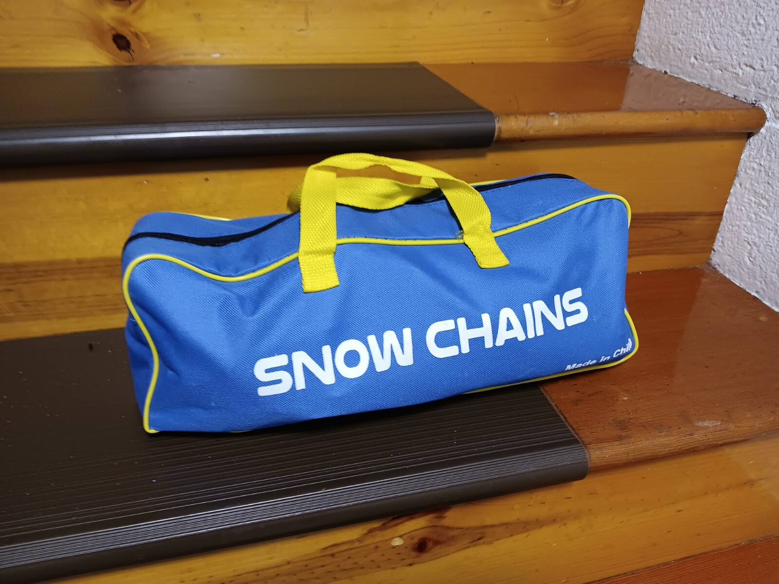 Snow Chains for Car, SUV, Pickup Trucks. New Open Box item as shown in photos