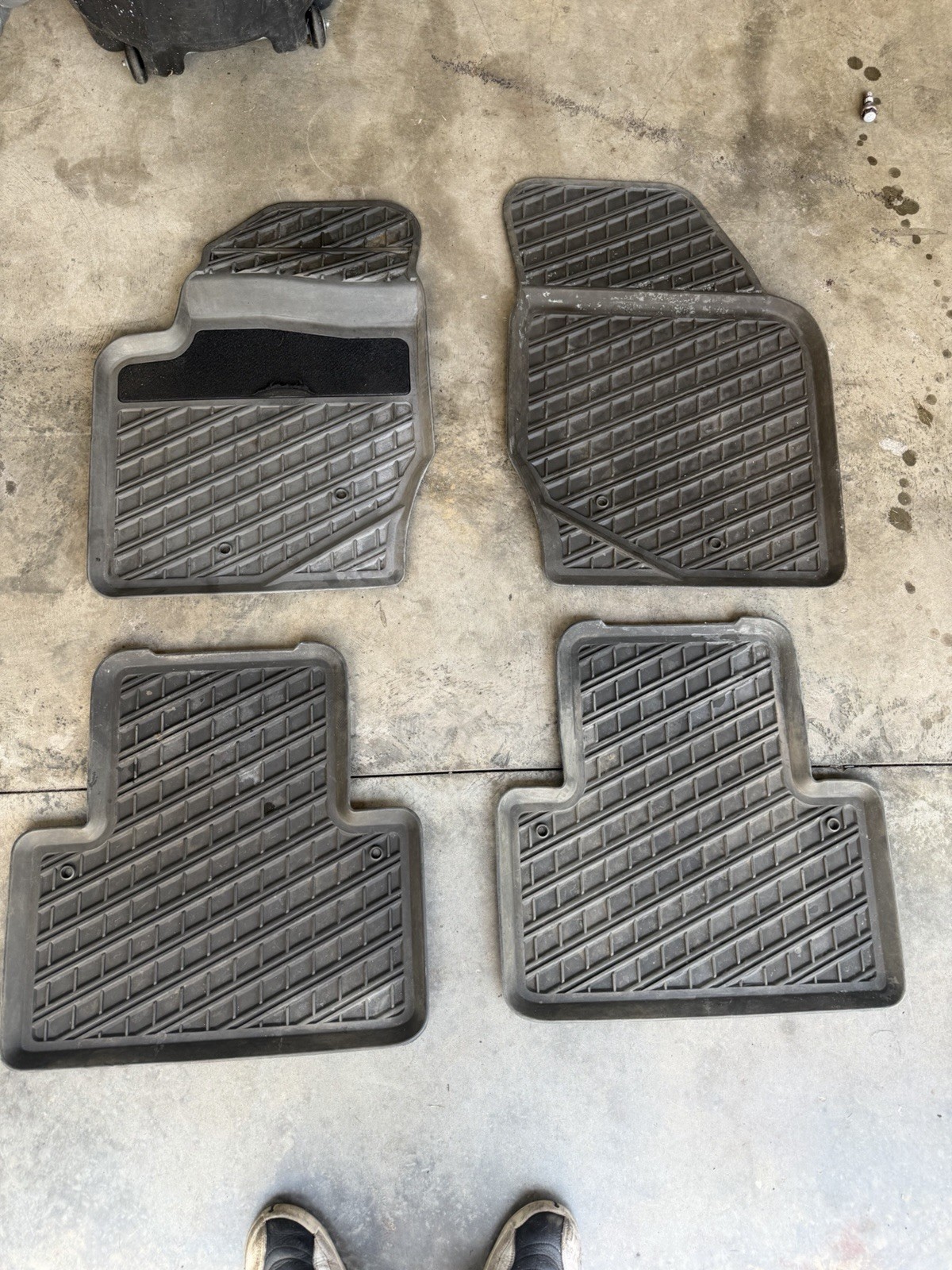 2003 – 2014 VOLVO XC90 ALL WEATHER FLOOR MATS Black OEM