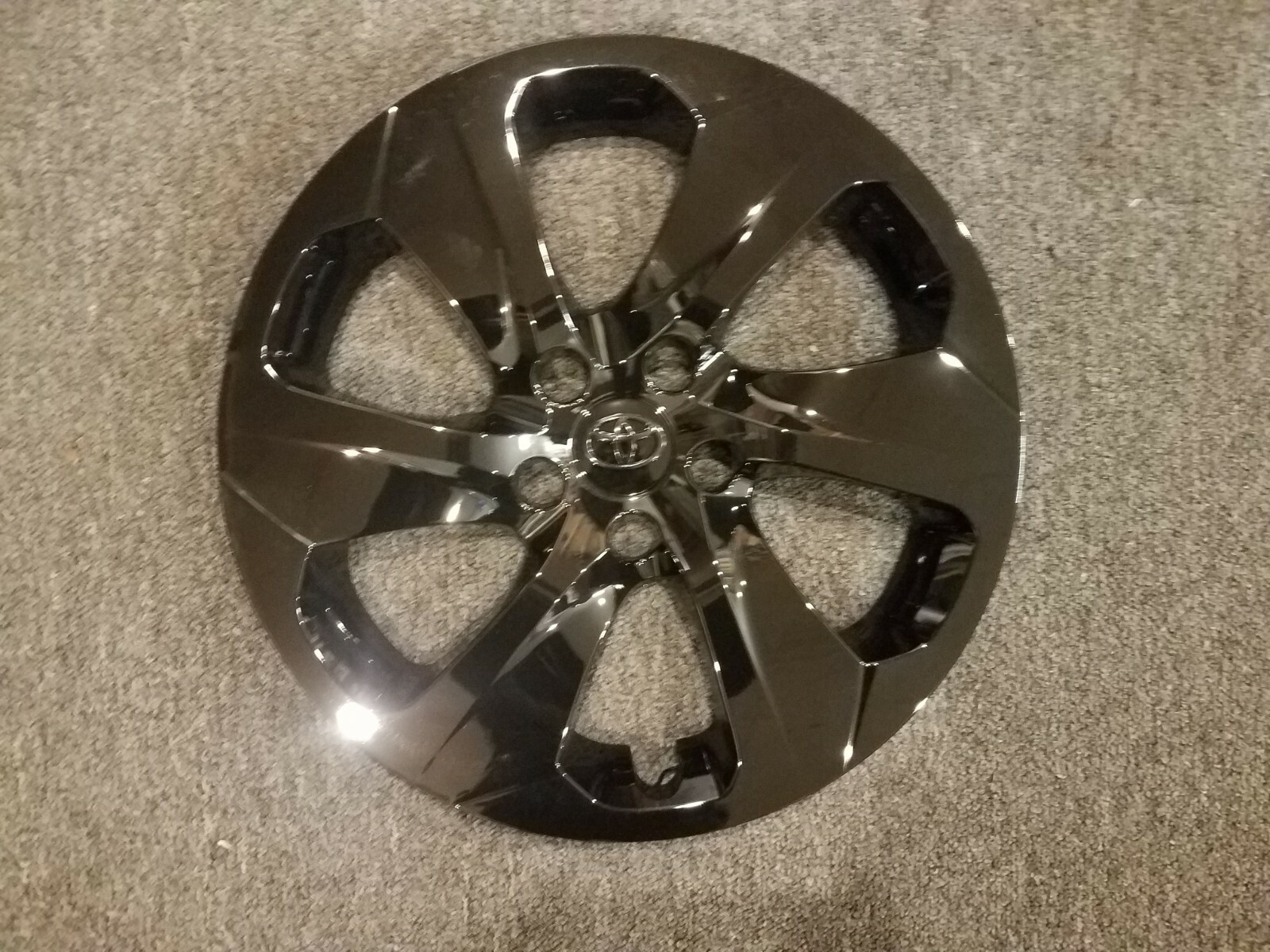 Brand New 2019 2020 2021 2022 RAV4 RAV 4 Hubcap 17″ Wheel Cover 61186 Black