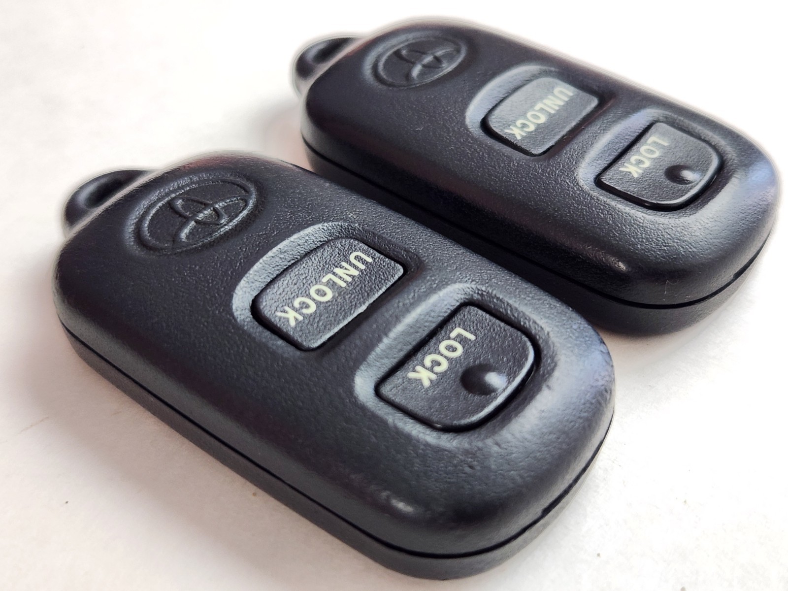 LOT OF 2 ORIGINAL TOYOTA 99-08 OEM KEY LESS ENTRY REMOTE FOB 3-BUTTON ALARM USA