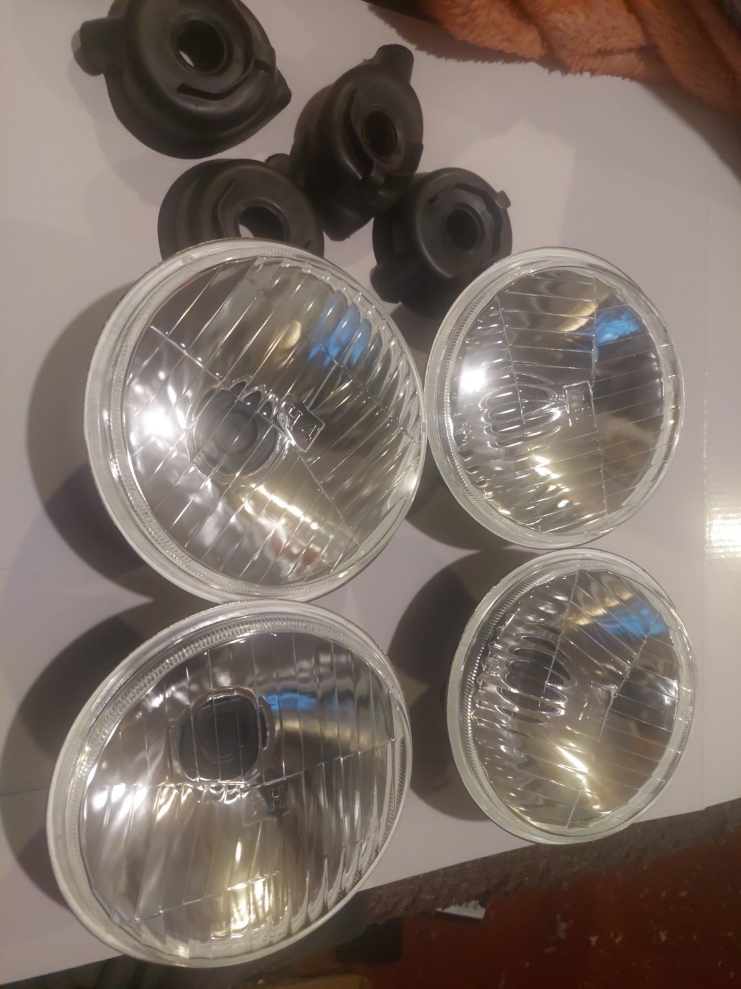 (4) 5.75 inch Glass Round Headlight Housing Fit for Cars, Universal Fit
