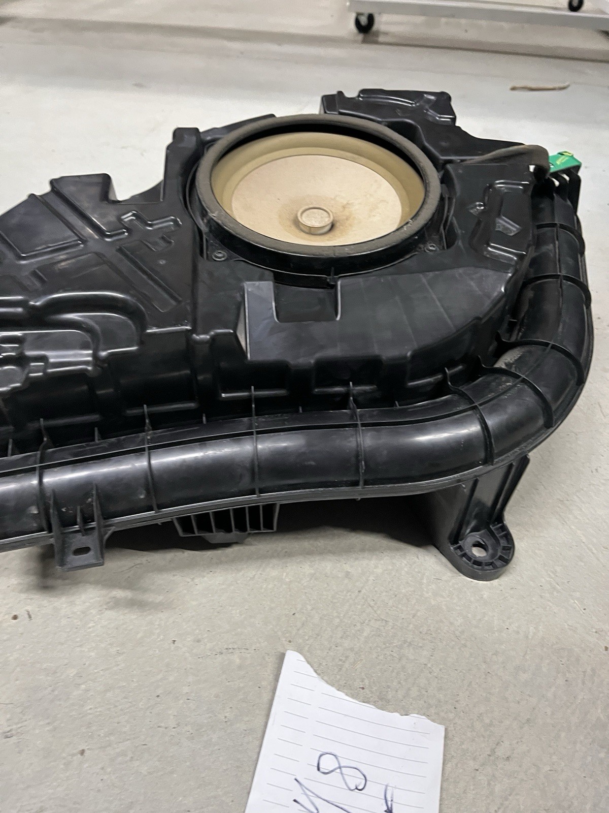 2020-2024 FORD EXPLORER REAR BOSE SUBWOOFER SPEAKER BASS BOX LB5T-19A067-AE OEM