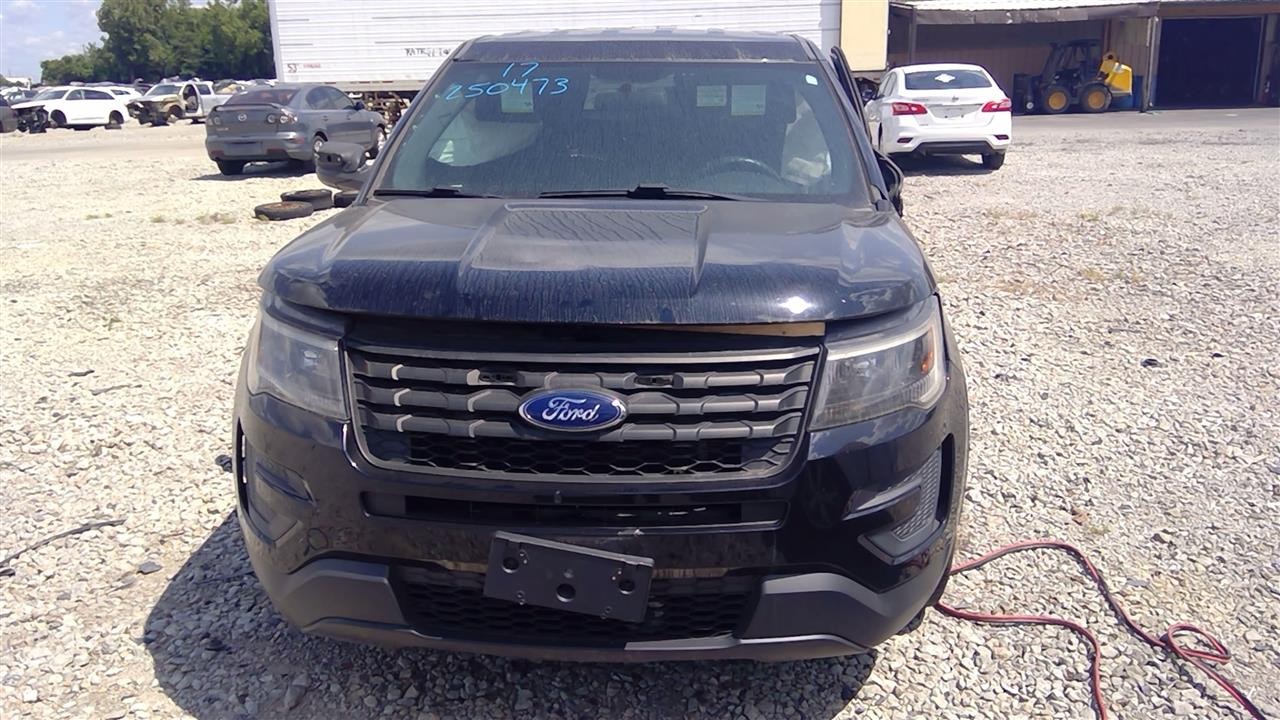 Used Front Left Lower Lower Control Arm Front fits: 2017 Ford Explorer w/police