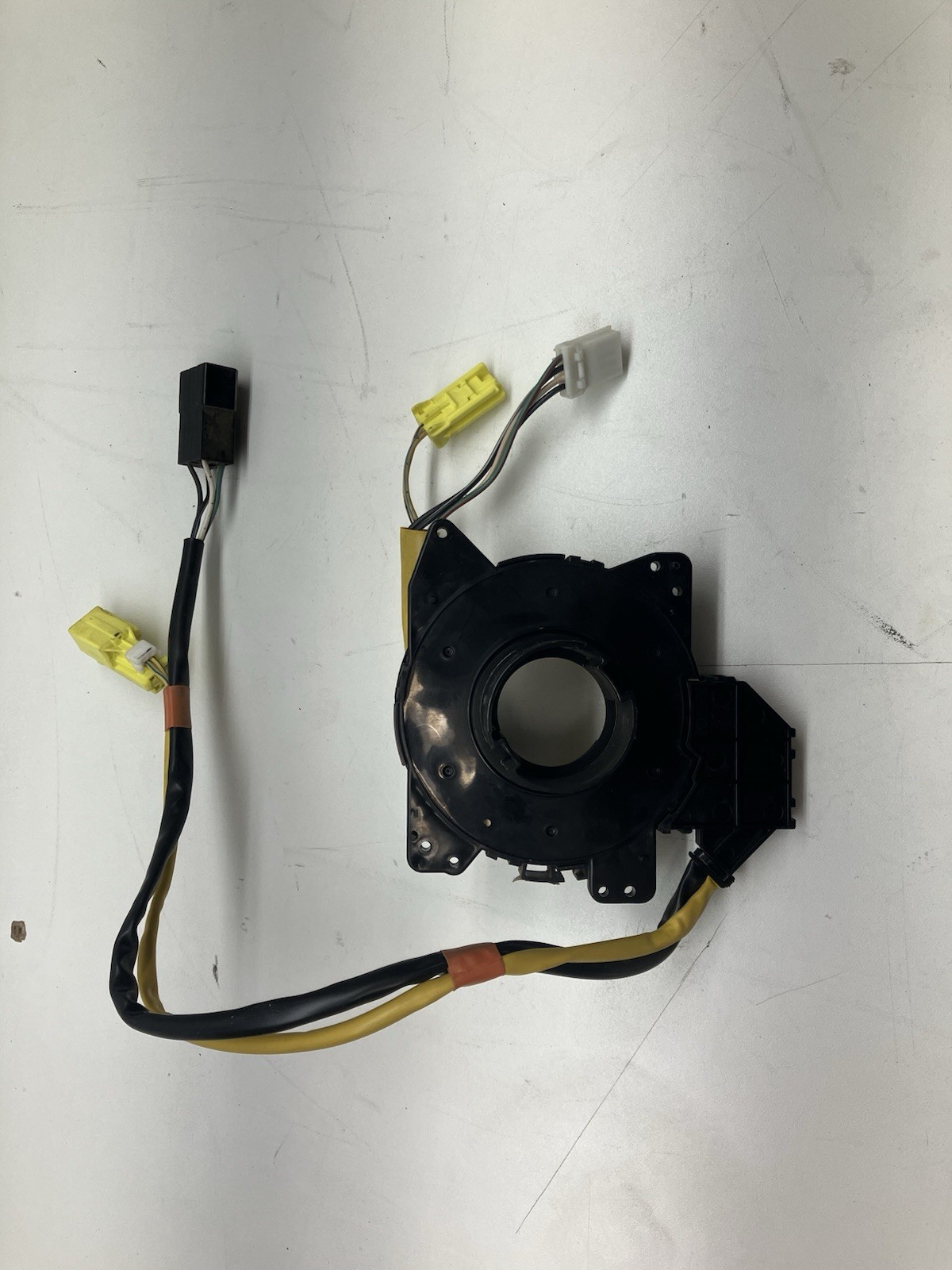 2000-2004 Subaru Legacy Outback Steering Wheel Clockspring Assembly 83116AE01A