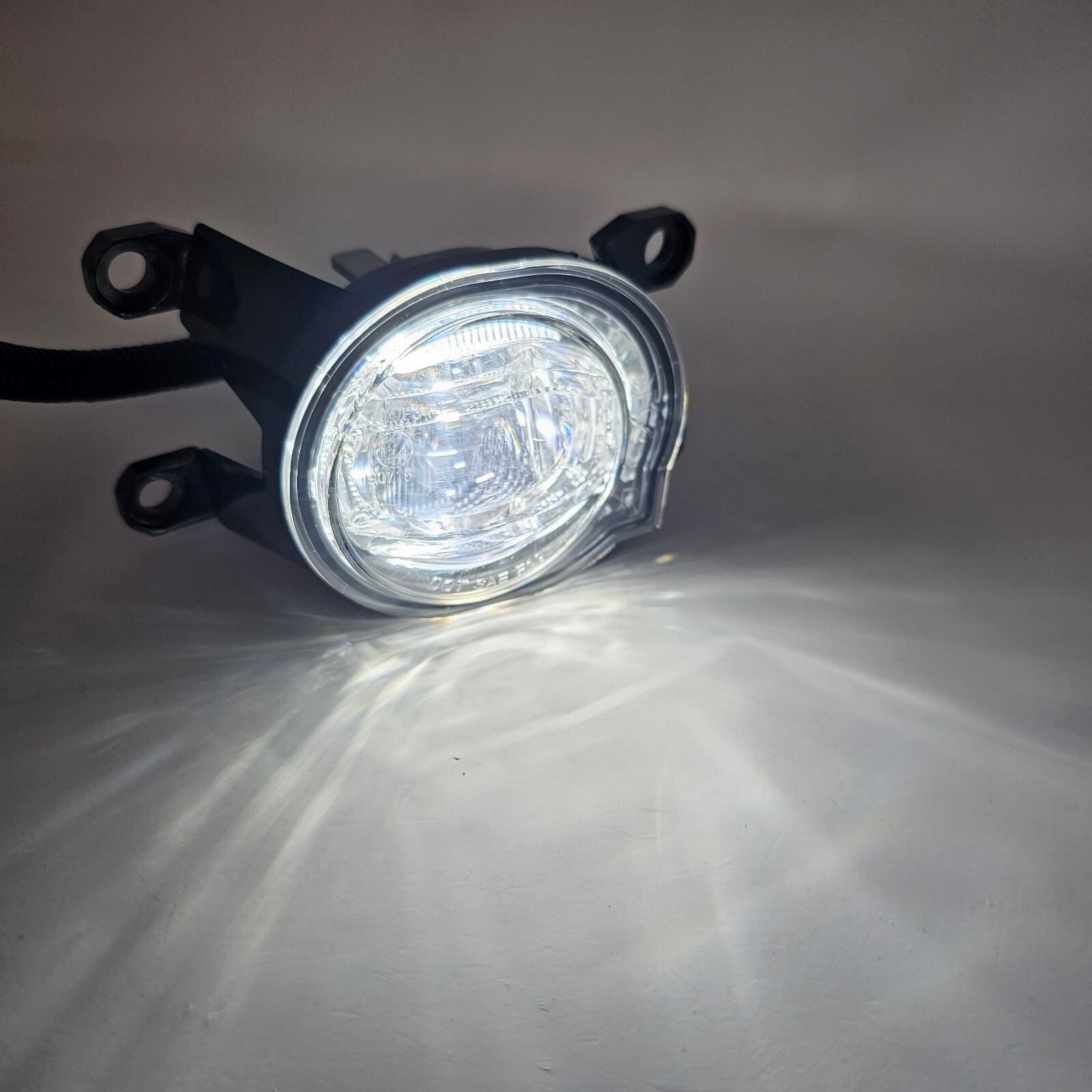 For 2024 2025 Toyota Land Cruiser Clear Lens LED Fog Light Bezel Wires Switch
