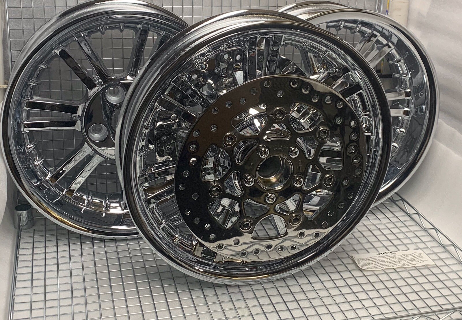 HARLEY TRI GLIDE TRIKE TOURING CHROME WHEELS BEARING & ROTOR 2009 -23 OUTRIGHT