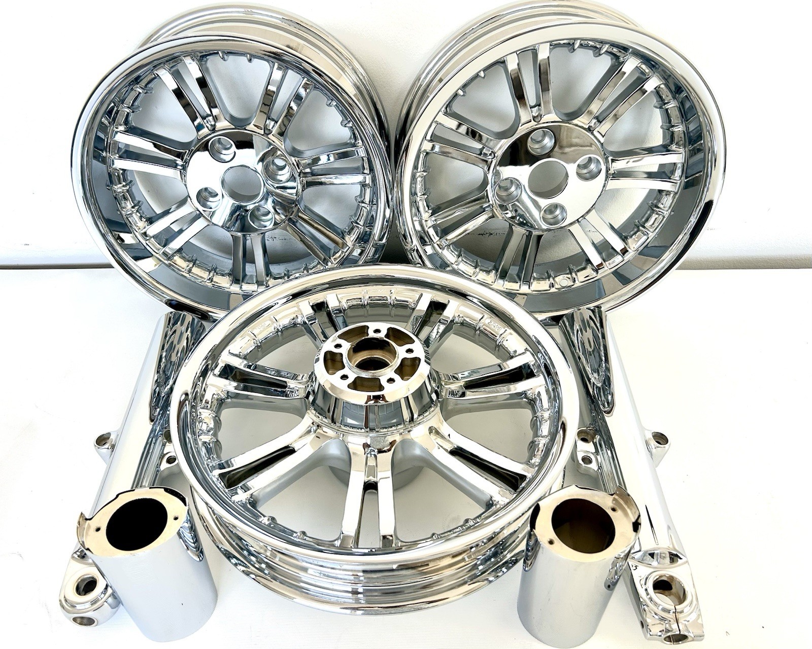 HARLEY CVO TRI GLIDE WHEELS TRIKE CHROME FORKS LEGS 2009-25 OUTRIGHT OEM