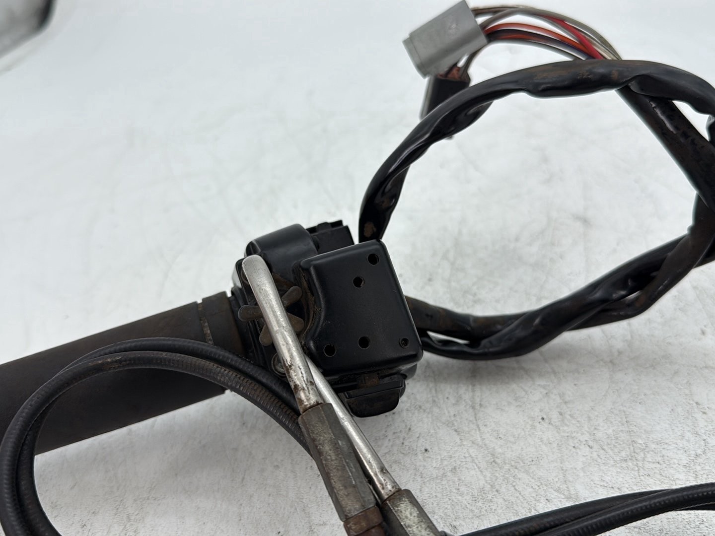 1996 Harley Electra Glide FLHT OEM Right Engine Start Kill Switch Control