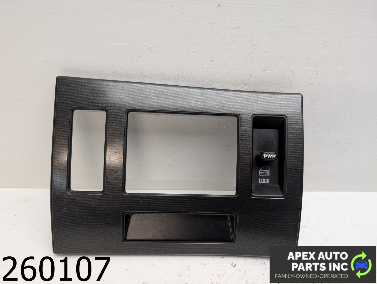 OEM 1995 Cadillac Seville SLS LEFT FRONT DOOR PANEL HANDLE BEZEL TRIM POWER LOCK