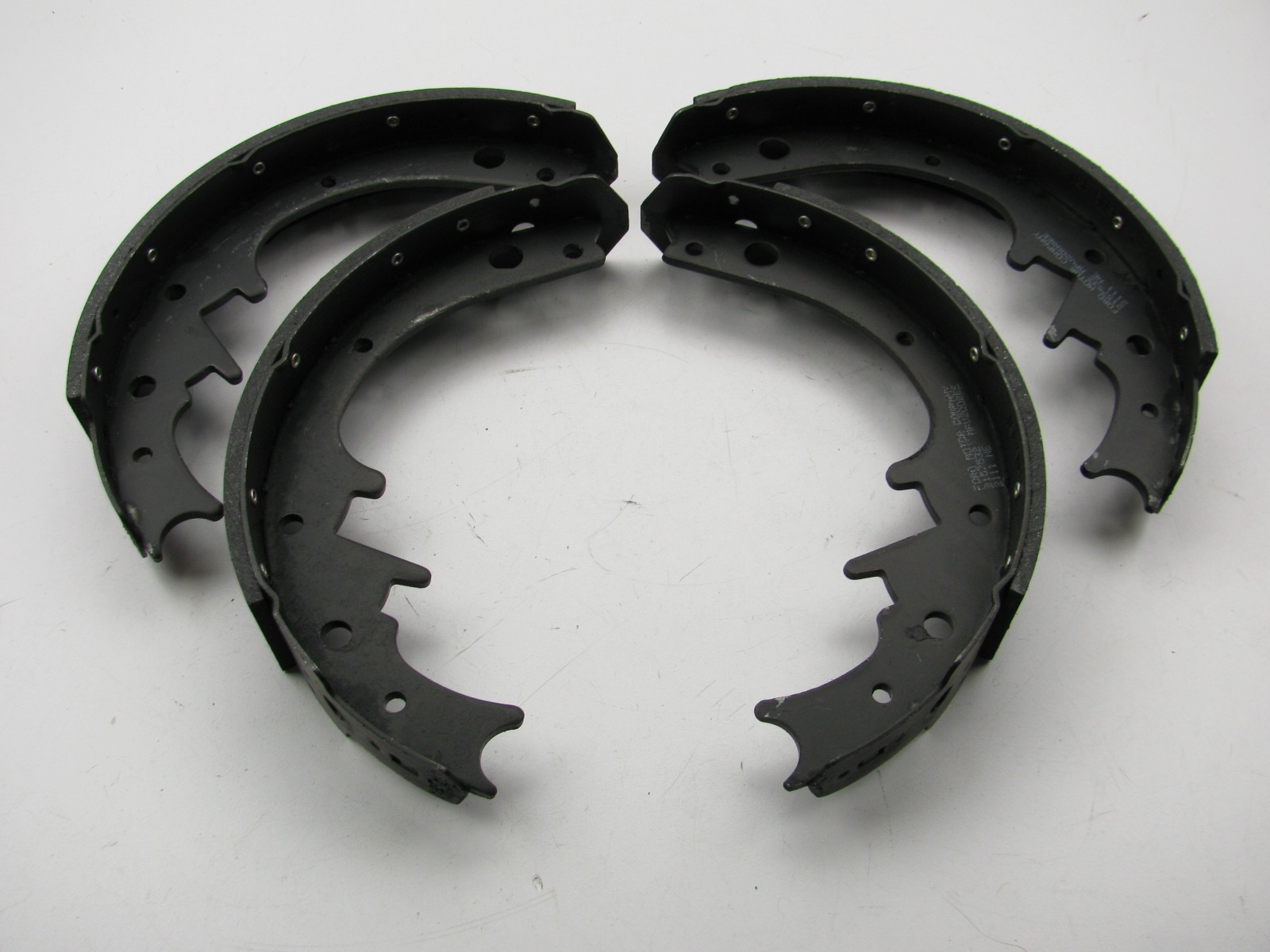 Motorcraft BR111B / 2U2Z-2V200-PARM Rear Drum Brake Shoes – Organic