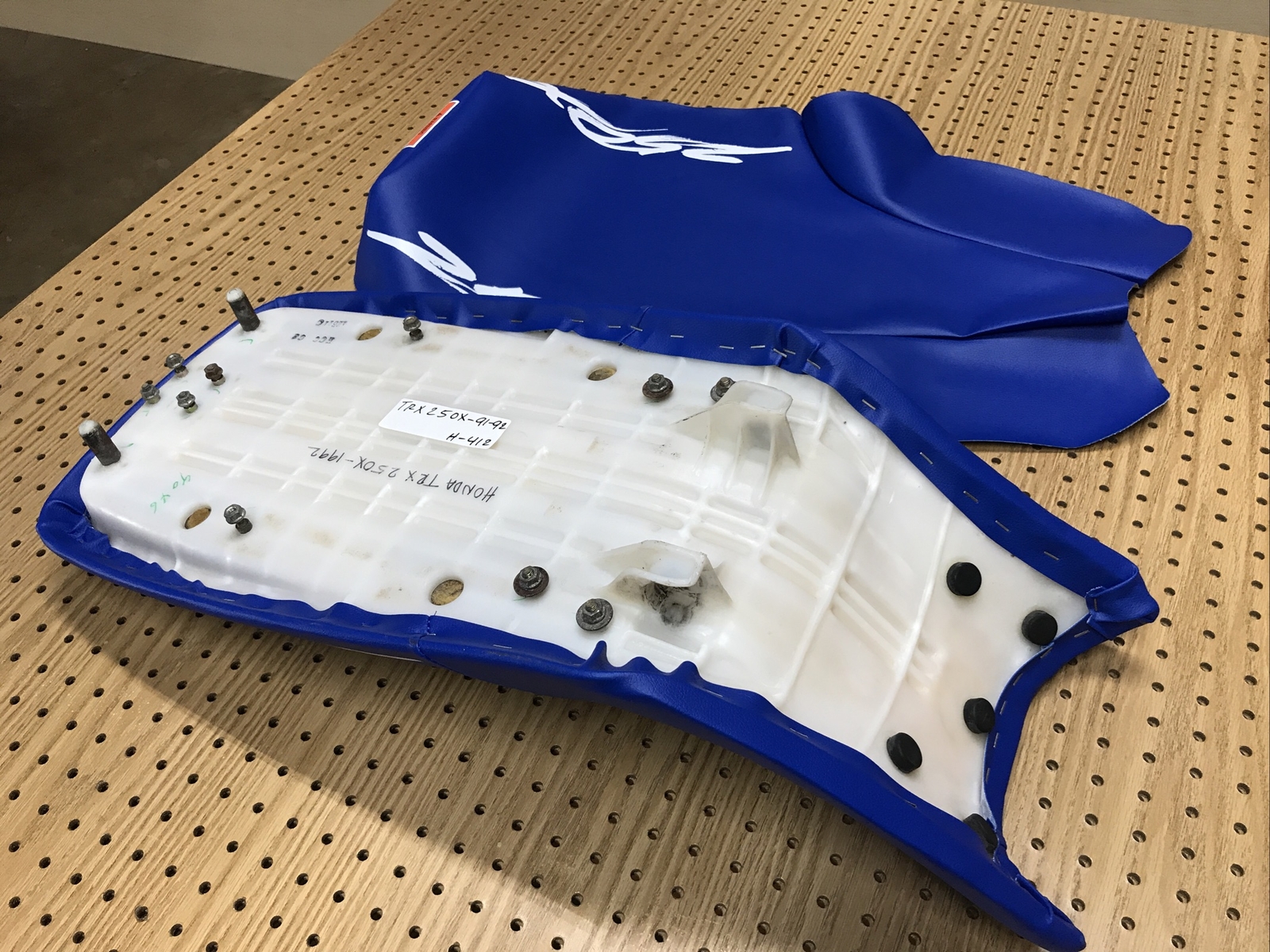 HONDA TRX250X SEAT COVER 1991 & 1992 MODEL (BLUE) (H*-412)