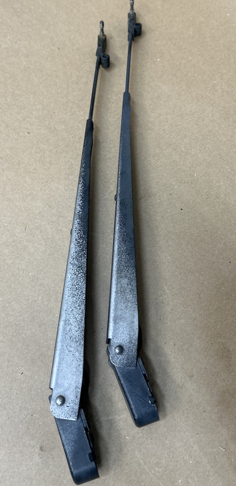 Ford Ranger Pickup Bronco Wiper Arm Pair Pin Style 86-92 Left Right OEM Pair