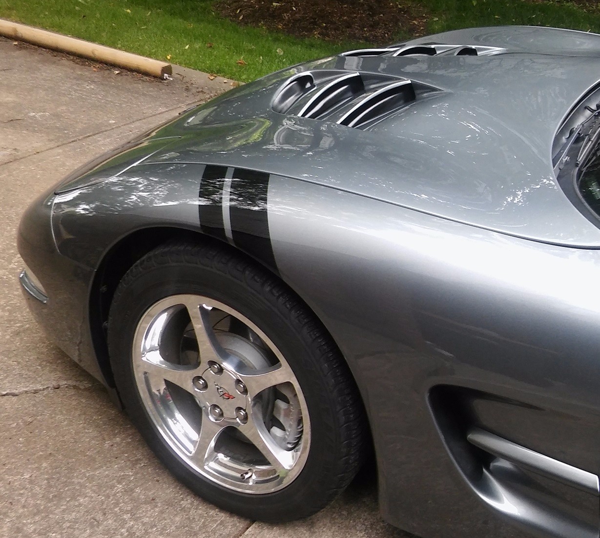 Black Gloss Vinyl FENDER HASH RACING STRIPES Both Sides (Fits CHEVY CORVETTE C5)