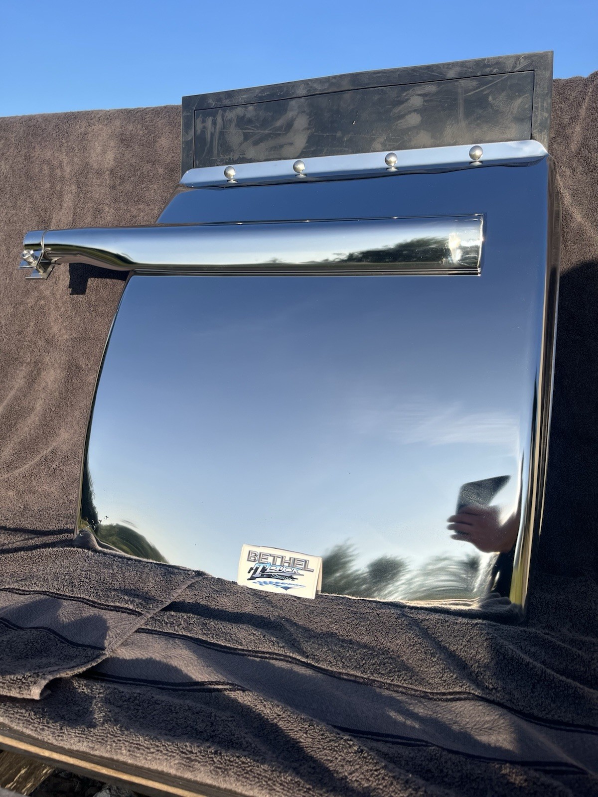 Pair 24″x 27” Quarter Fender Semi Truck Freightliner Volvo VNL Stainless Steel