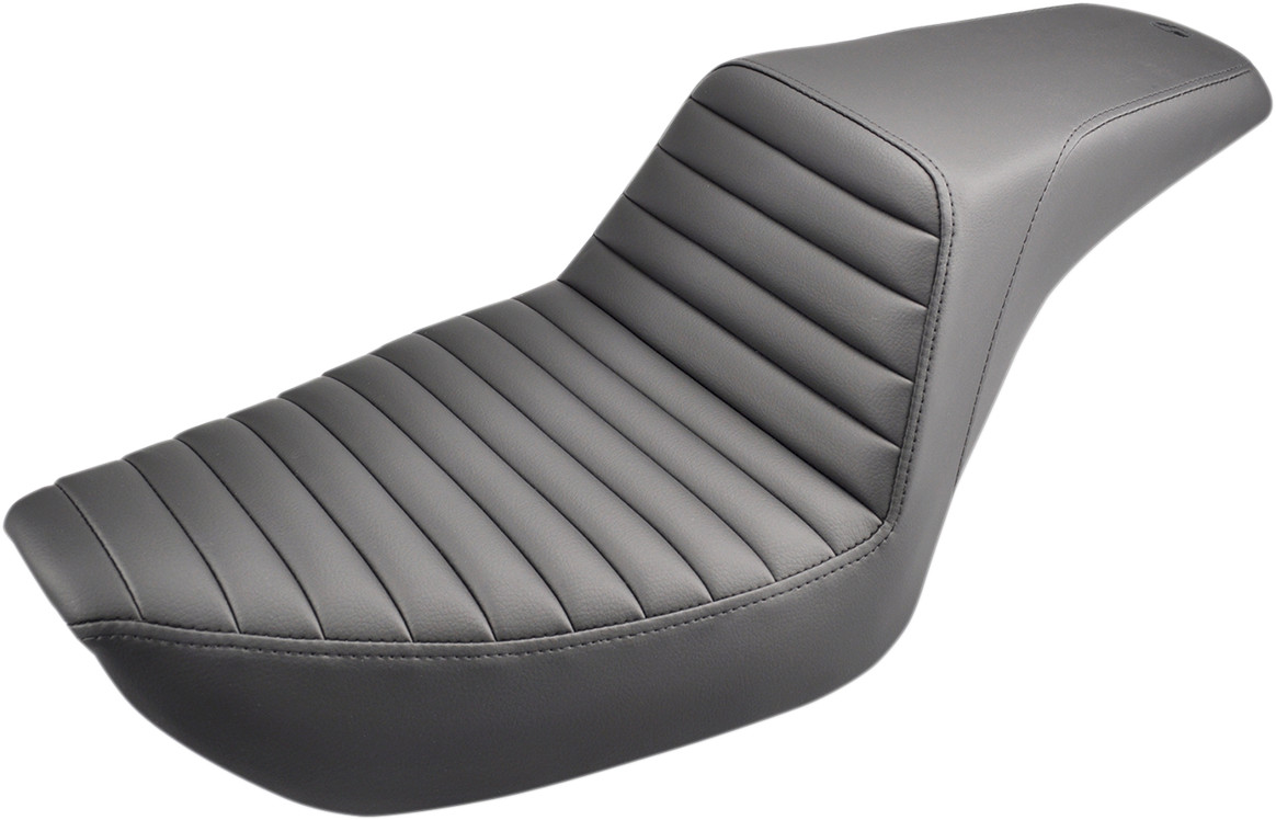 SADDLEMEN – 896-04-171 – Step-Up Seat – Front Tuck-n-Roll – Black – Dyna for HD