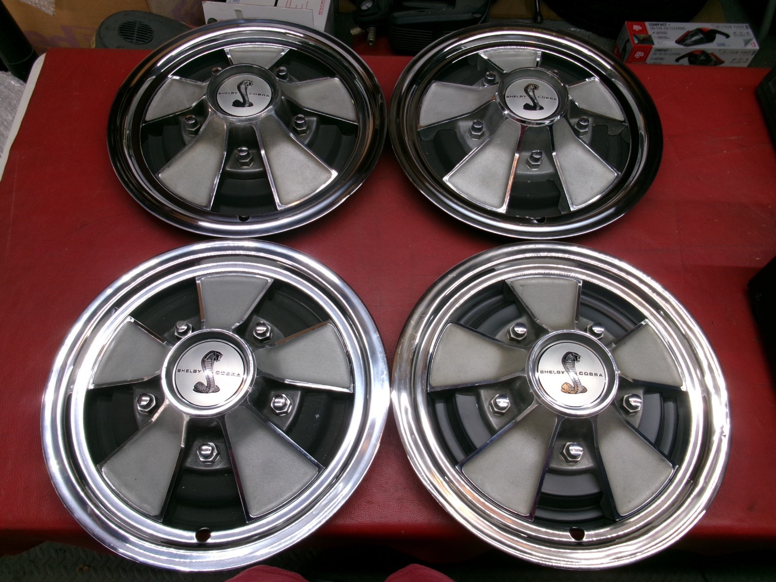 VINTAGE 1968 FORD SHELBY COBRA GT350 GT500 MAG HUBCAPS WHEEL COVERS