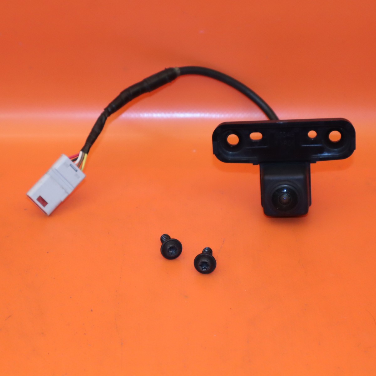 CADILLAC ESCALADE CAMERA FRONT VIEW 2015 2016 2017 2018 2019 2020 23402538 OEM