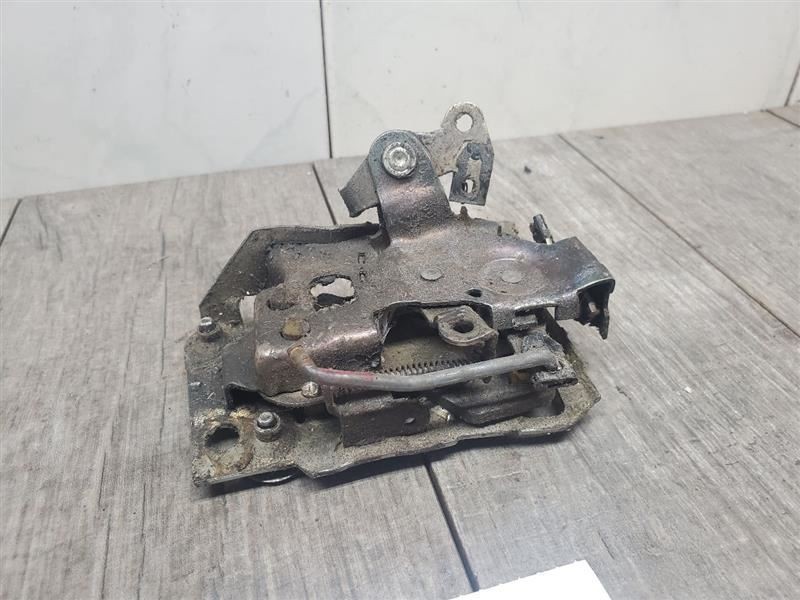 TGMC1500 1996 Driver Left Front Door Latch 75939