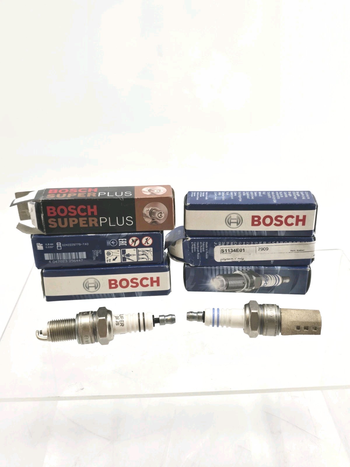 6 Lot – NOS BOSCH SUPER PLUS 7909 SPARK PLUGS WR8LC+
